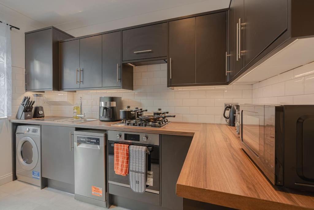 Putney Haven 3Bd 2 Bath Sleeps 8 Apartment London Exterior photo