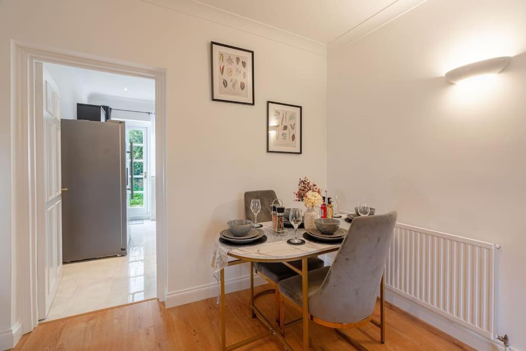 Putney Haven 3Bd 2 Bath Sleeps 8 Apartment London Exterior photo