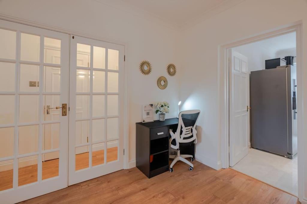 Putney Haven 3Bd 2 Bath Sleeps 8 Apartment London Exterior photo